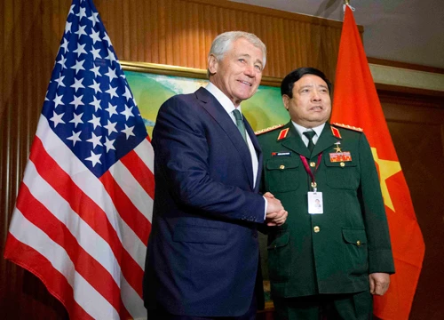 Tướng Nguyễn Chí Vịnh: 'Việt - Mỹ cam kết không xâm hại lợi ích chiến lược'
