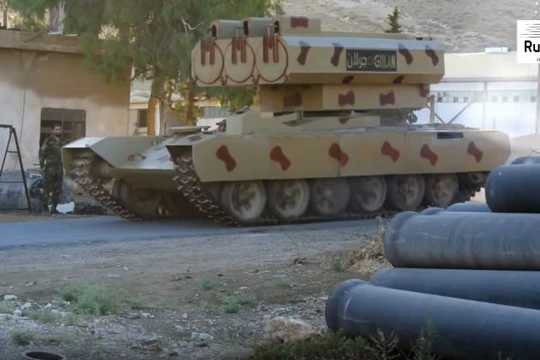 Pháo phản lực Golan-300 quân đội Syria. anh minh họa video