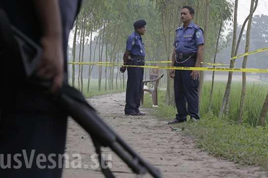 Tại thủ đô Bangladesh, một nhóm vũ trang đã tấn công nhà hàng, bắt giữ 40 người làm con tin