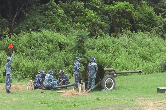 Pháo 76mm nguyên mẫu ZiS-3 năm 1942 được sử dụng cho huấn luyện bắn đạn thật. Ảnh: Vietbao.