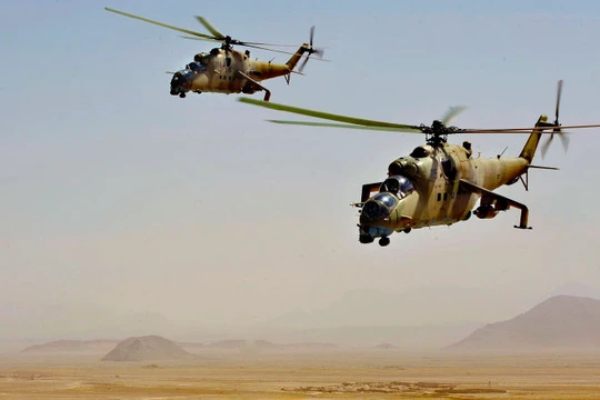 Trực thăng Mi-24 không quân Nga chiến đấu trên bầu trời Syria