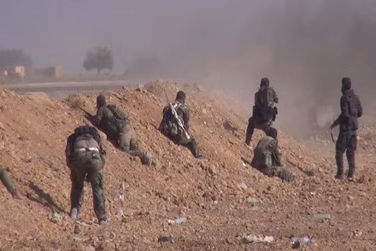 Quân đội Syria dội bão lửa IS, phương Tây suốt ruột vào cuộc