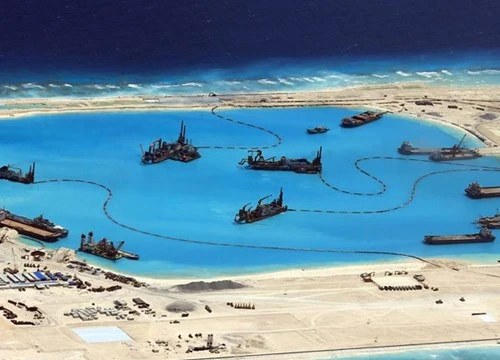 Hai lý do khiến Trung Quốc công khai thông tin bồi đắp ở Biển Đông