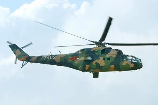 Máy bay trực thăng tấn công Mi-24A, tham gia chiến trường Campuchia