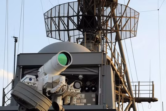 Vũ khí laser đang được phát triển mạnh ở Mỹ và Nga