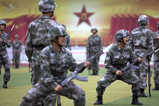 Binh sĩ Trung Quốc huấn luyện. Ảnh minh họa South China Morning Post.