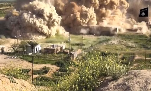 IS dùng thuốc nổ san phẳng thành cổ Nimrud.