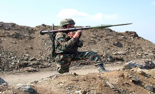 Binh sĩ Syria chiến đấu trên chiến trường Maydaa