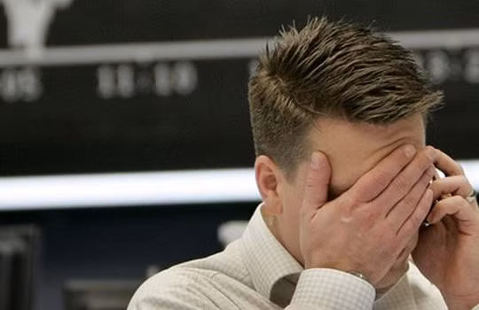 Phố Wall phản ứng tiêu cực trước báo cáo việc làm