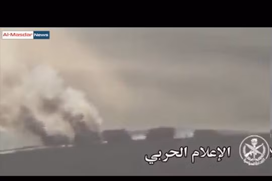 Quân đội Syria thiêu hủy xe chở dầu của IS