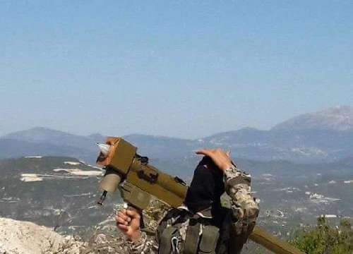 Video chiến sự Syria: Lực lượng Hồi giáo cực đoan sử dụng tên lửa FN-6 Trung Quốc