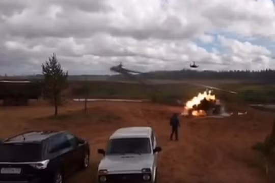 Vụ tai nạn trên thao trường của trực thăng Ka-52 - ảnh video trang 66.ru