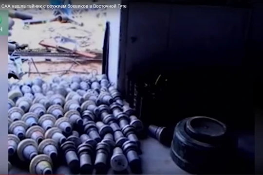 Kho vũ khí của lực lượng Hồi giáo cực đoan ở Đông Ghouta. Ảnh minh họa video RIA.FAN