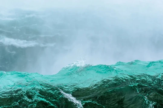 Hơi nước trên đại dương có thể cung cấp nguồn nước ngọt vô hạn. Ảnh Scitech Daily.