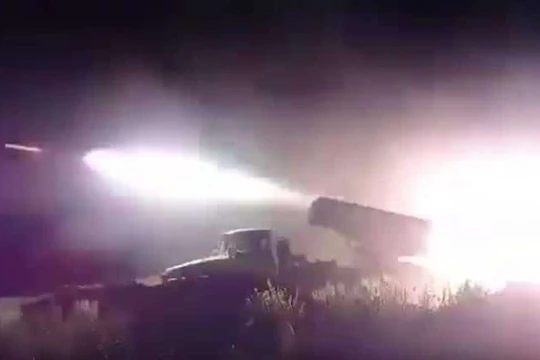 Pháo phản lực Syria đánh phá dữ dội chiến tuyến của thánh chiến. Ảnh minh họa Muraselon