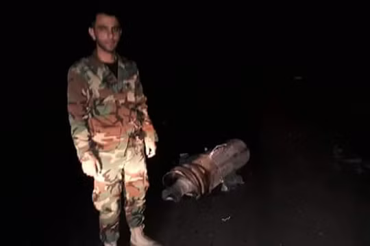 Một tên lửa Tomahawk bị bắn hạ ở Damascus