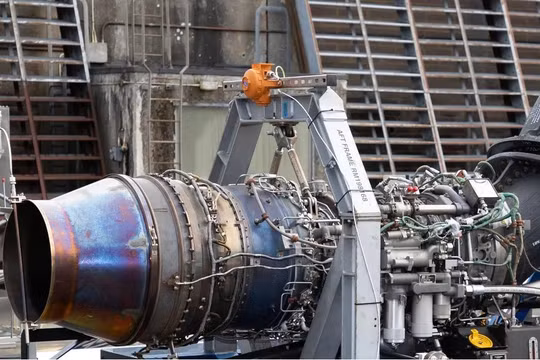 Lần đầu tiên Rolls-Royce và easyJet thử nghiệm thành công động cơ máy bay chạy bằng hydro. nh Engineering Interesting.