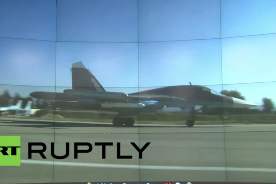 Su-35 mang tên lửa Kh-35 ở Syria