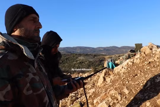 Lính thủy đánh bộ Syria triển khai về Bắc Latakia