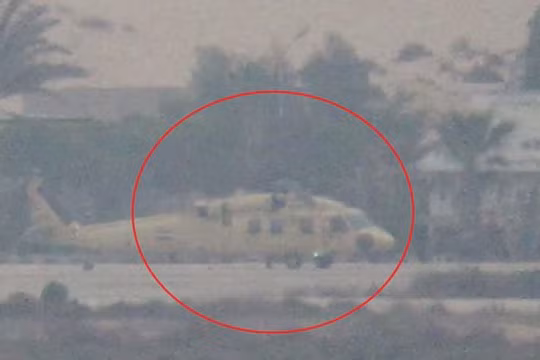 Chiếc trực thăng Ai Cập, bị phá hủy trong cuộc tấn công - ảnh video South Front