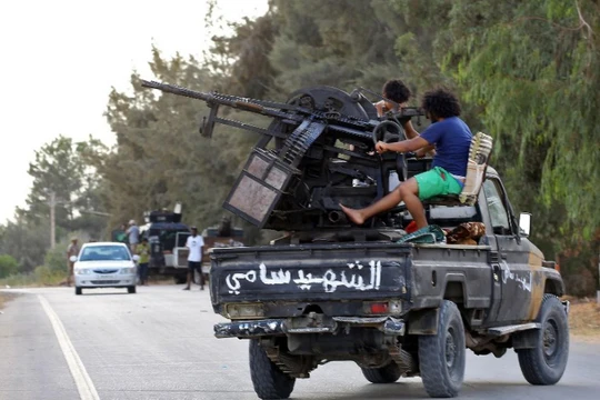 Chiến binh dân quân lực lượng GNA chiến đấu ở Libya. Ảnh minh họa South Front