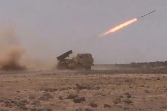 Các nhóm chiến binh Hồi giáo pháo kích vào trận địa của quân đội Syria ở Qatamoun - ảnh minh họa Muraselon