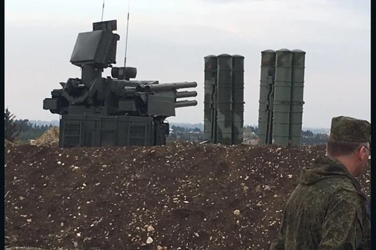 Tổ hợp tên lửa tầm gần Pantsir -S1 và hệ thống tên lửa tầm xa S-400 ở Syria