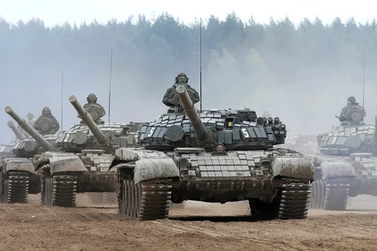 Sốc: Xuất hiện xe tăng “lạ” ở Syria