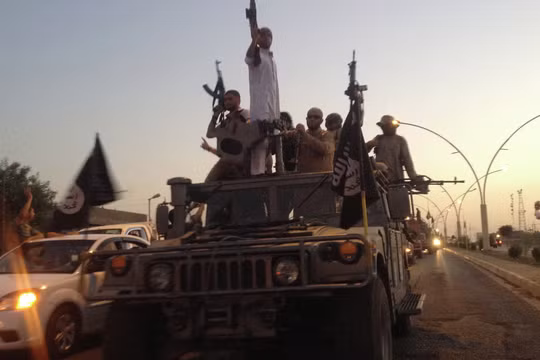 IS đã chiếm được một kho dự trữ vũ khí lớn tại Ramadi, Iraq. (Ảnh: AP)