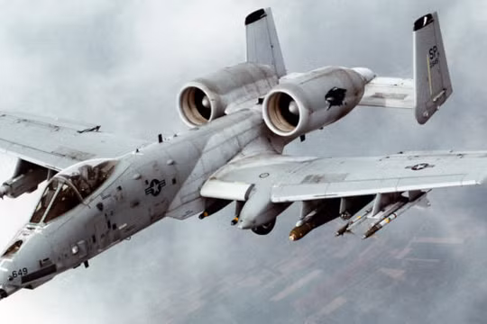 Máy bay cường kích chiến trường A-10 Thunderbolt trên chiến trường Syria