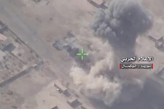 Không quân UAV Syria không kích IS trên chiến trường Albukamal - ảnh minh họa Hezbollah