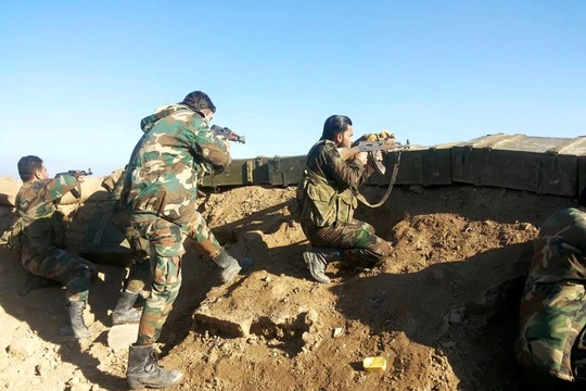 Quân đội Syria chiến đấu trên chiến trường Deir ez Zor