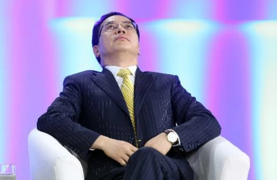 Tỷ phú giàu nhất Trung Quốc mất 15 tỷ USD trong 1 tiếng