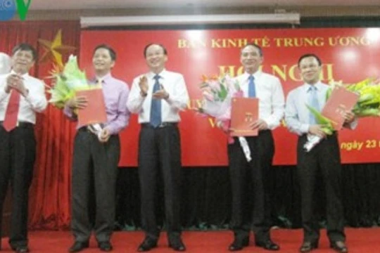 Bộ Chính trị bổ nhiệm 3 tân Phó Trưởng Ban Kinh tế Trung ương
