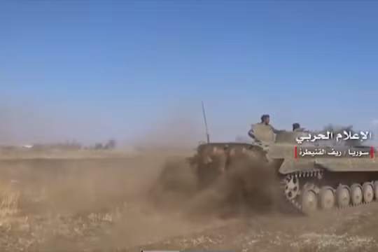 Quân đội Syria trên chiến trường Qunetra, ảnh minh họa video