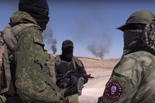 Lực lượng Săn IS (IS Hunters) trên vùng sa mạc tỉnh Homs