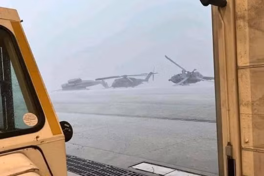 Hậu quả của cơn bão trên căn cứ Hải quân Mỹ. Ảnh USNI News