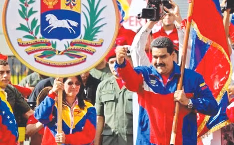 Tổng thống Venezuela Nicolas Maduro tại Quảng trường Miraflores hôm 28/2. Ảnh: AP.