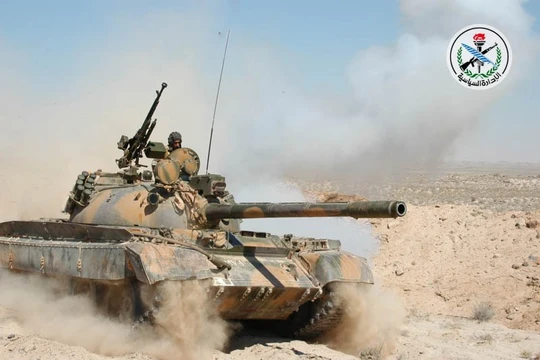 Xe tăng quân đội Syria tiến công trên hướng biên giới Jordan - Syria - ảnh minh hỏa FAS News