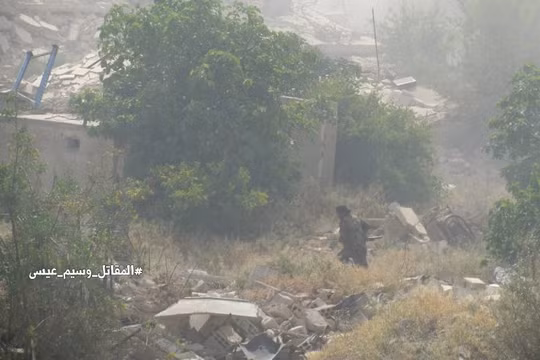 Xe tăng quân đội Syria trên chiến trường Al-qaboun, Damascus