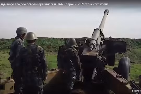 Quân đội Syria pháo kích khủng bố ở khu vực Rastan, Homs - ảnh minh họa video