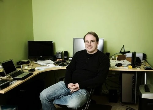 Linus Torvalds, tác giả của hệ điều hành mã nguồn mở Linux.