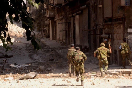 Binh sĩ Syria trên chiến trường Latakia