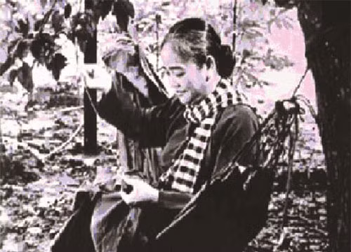 Bóng hồng Việt Nam - trên cả anh hùng - (phần 2)