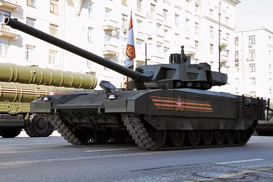 Xe tăng T-14 Armata trên quảng trường Đỏ - ảnh minh họa TV Zvezda