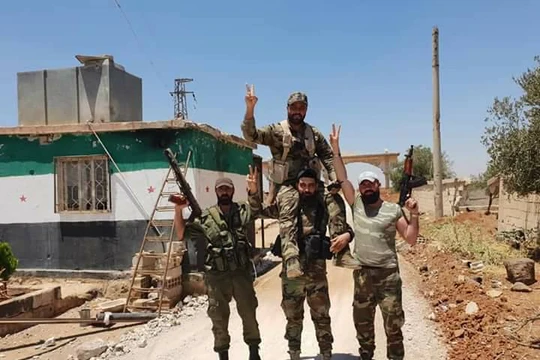 Binh sĩ quân đội Syria trên chiến trường Daraa, ảnh minh họa Masdar News