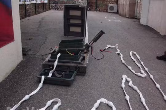 Thiết bị quét mìn APOBS MK-7 Mod 2 phân đội bộ binh Mỹ ở ngoại ô Damascus. Ảnh minh họa: Rusvesna.