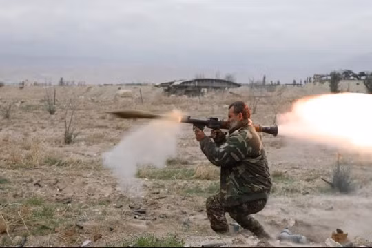 Binh sĩ quân đội Syria chiến đấu trên chiến trường Đông Ghouta - ảnh minh họa Masdar News