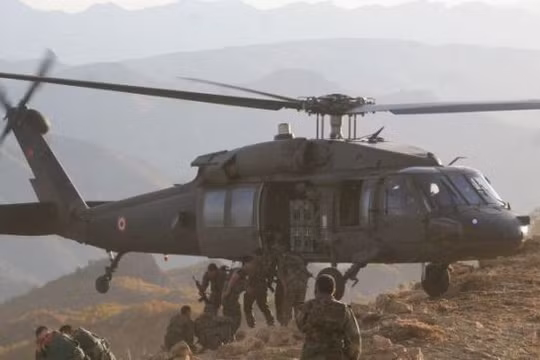 Binh lĩnh Thổ Nhĩ Kỳ đổ bộ từ trực thăng, tấn công lực lượng dân quân người Kurd - ảnh minh họa Muraselon