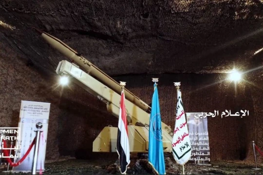 Tên lửa dẫn đường chiến thuật của lực lượng Houthi Badir-1P. Ảnh minh họa: Unews.